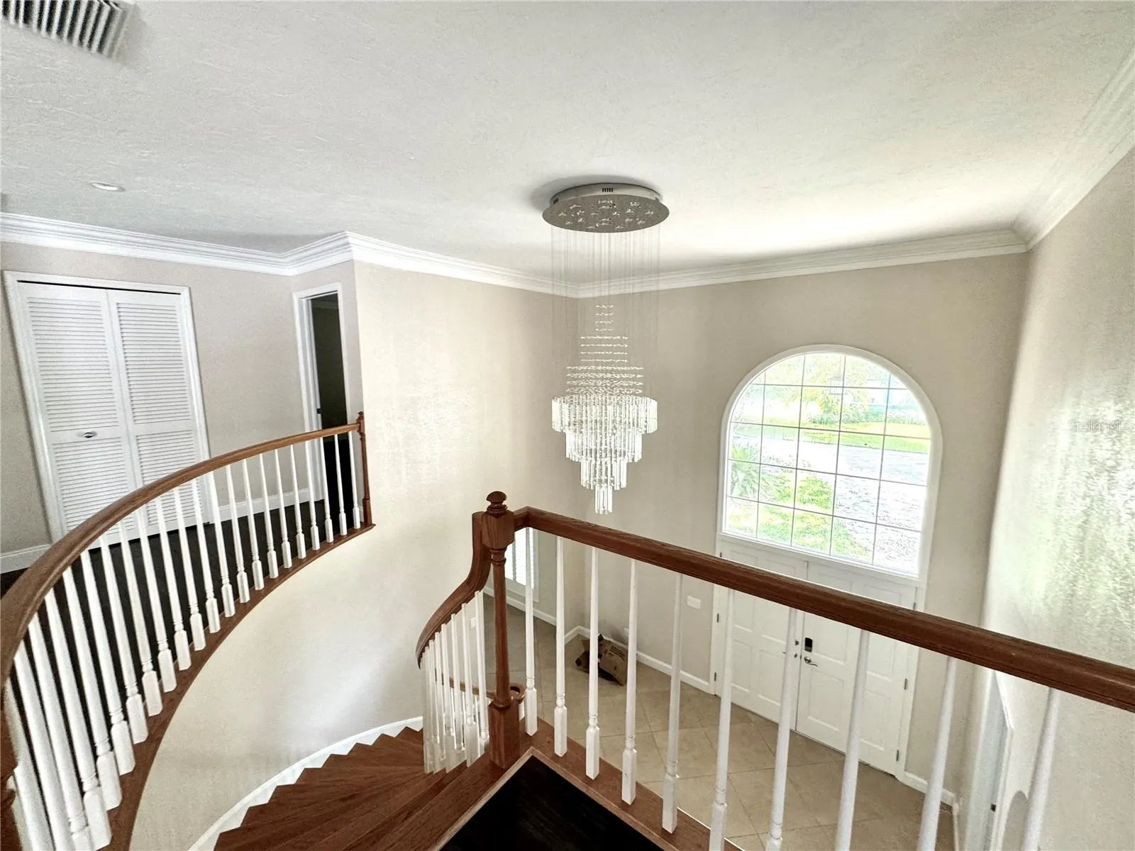 7315 HUNT CLUB LN