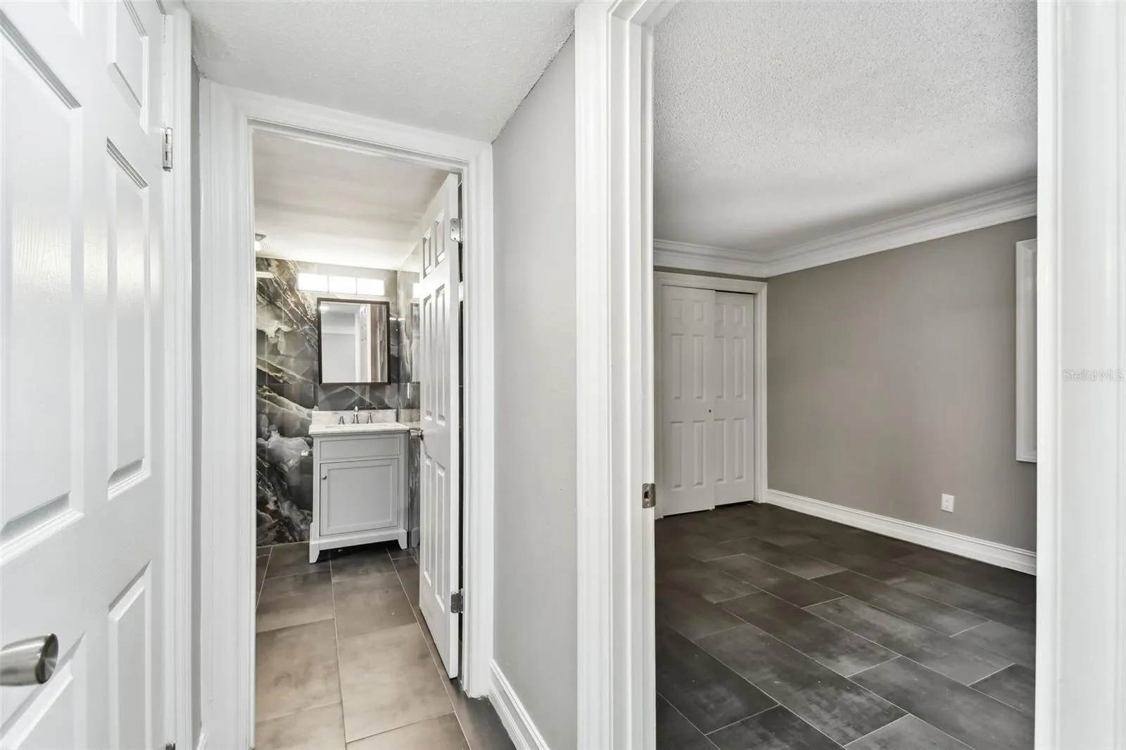2942 W BAY DR #2, #2