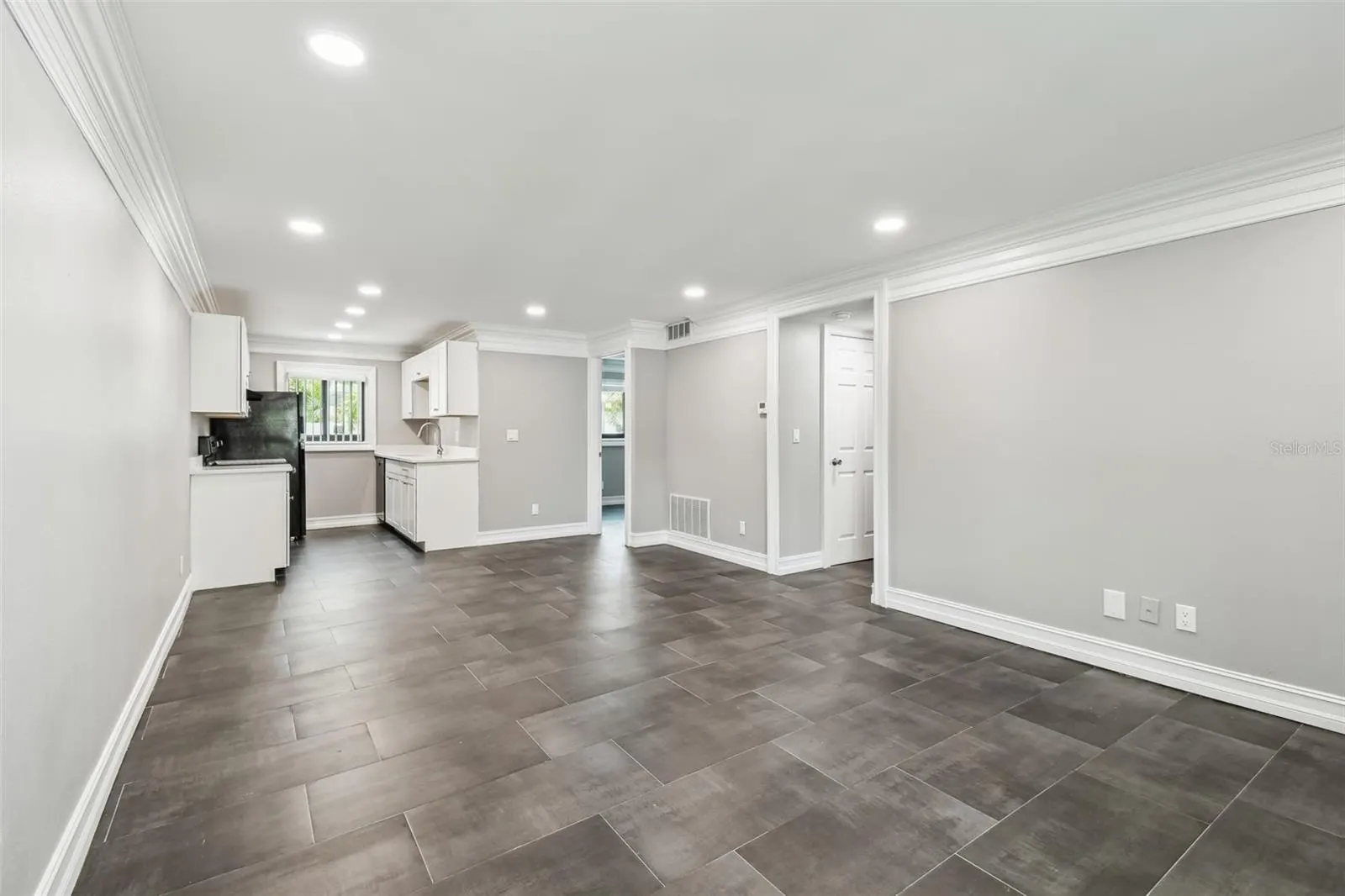 2942 W BAY DR #2, #2