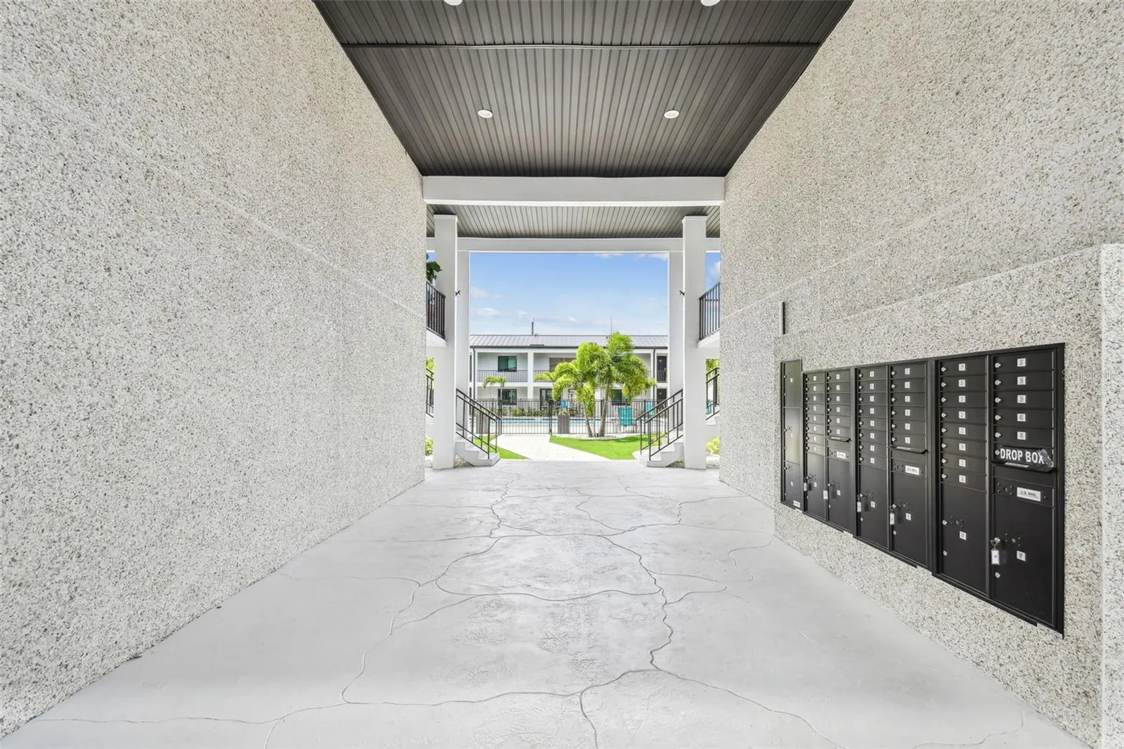 2942 W BAY DR #22, #22