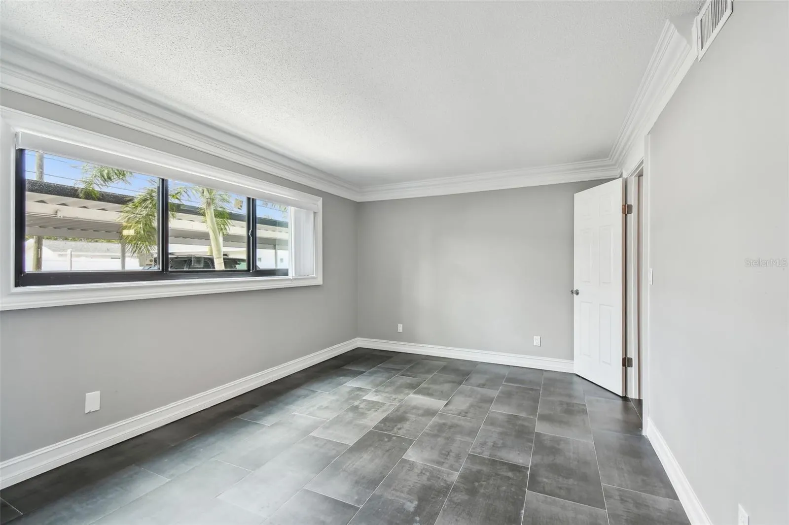 2942 W BAY DR #22, #22