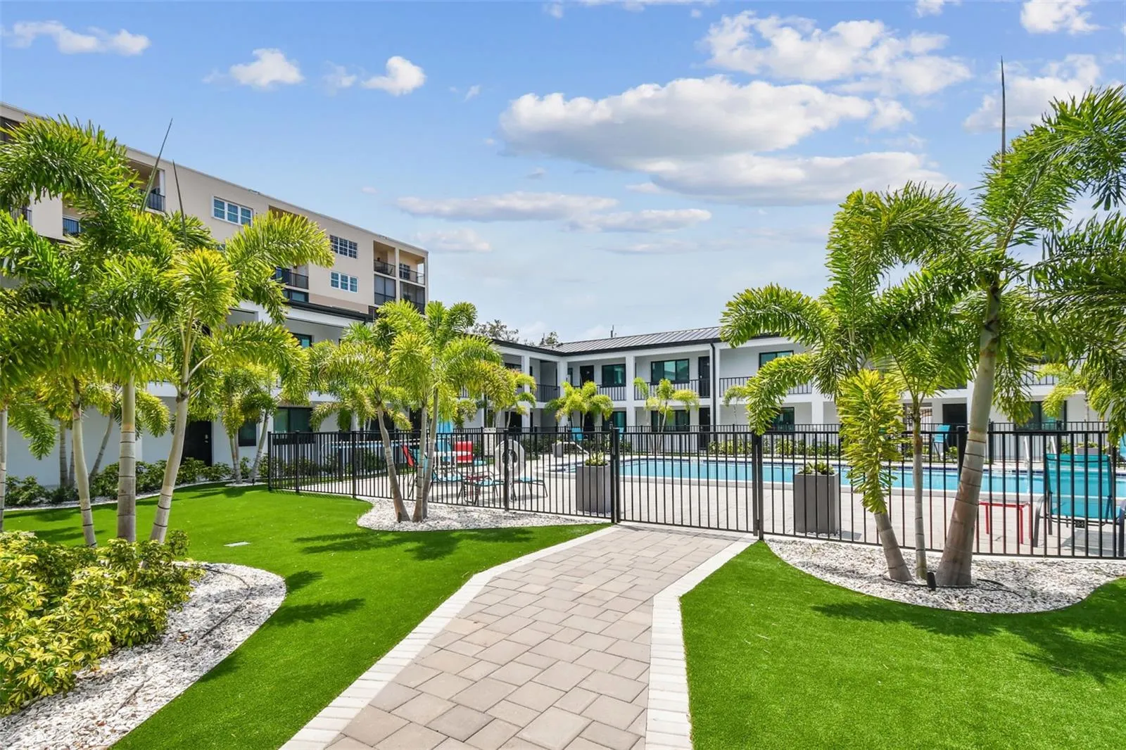 2942 W BAY DR #22, #22
