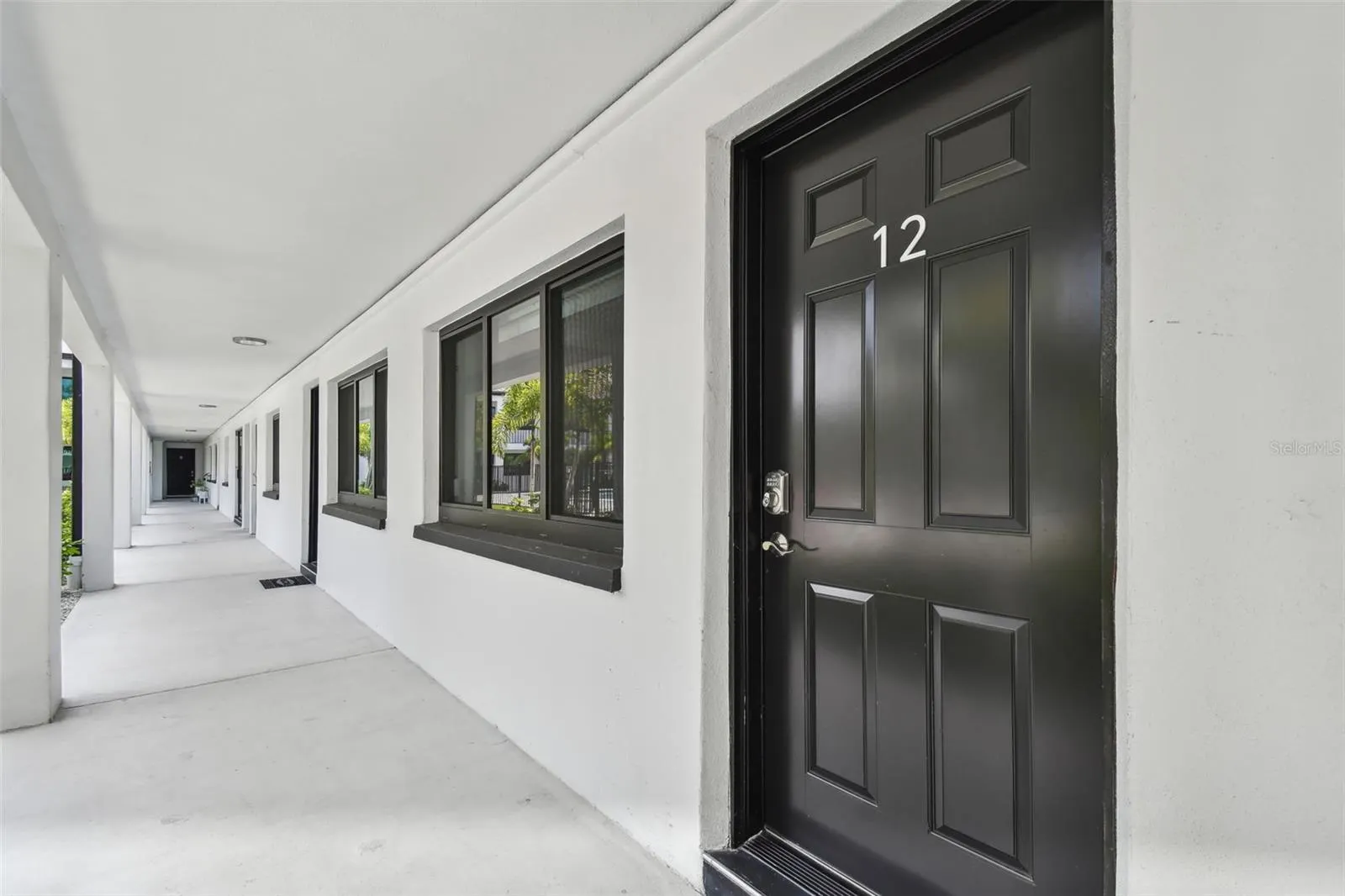 2942 W BAY DR #22, #22