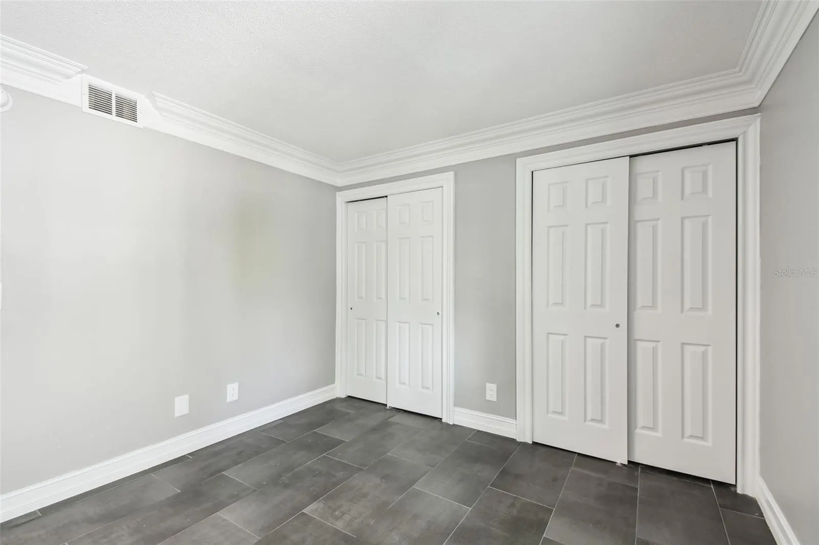 2942 W BAY DR #22, #22