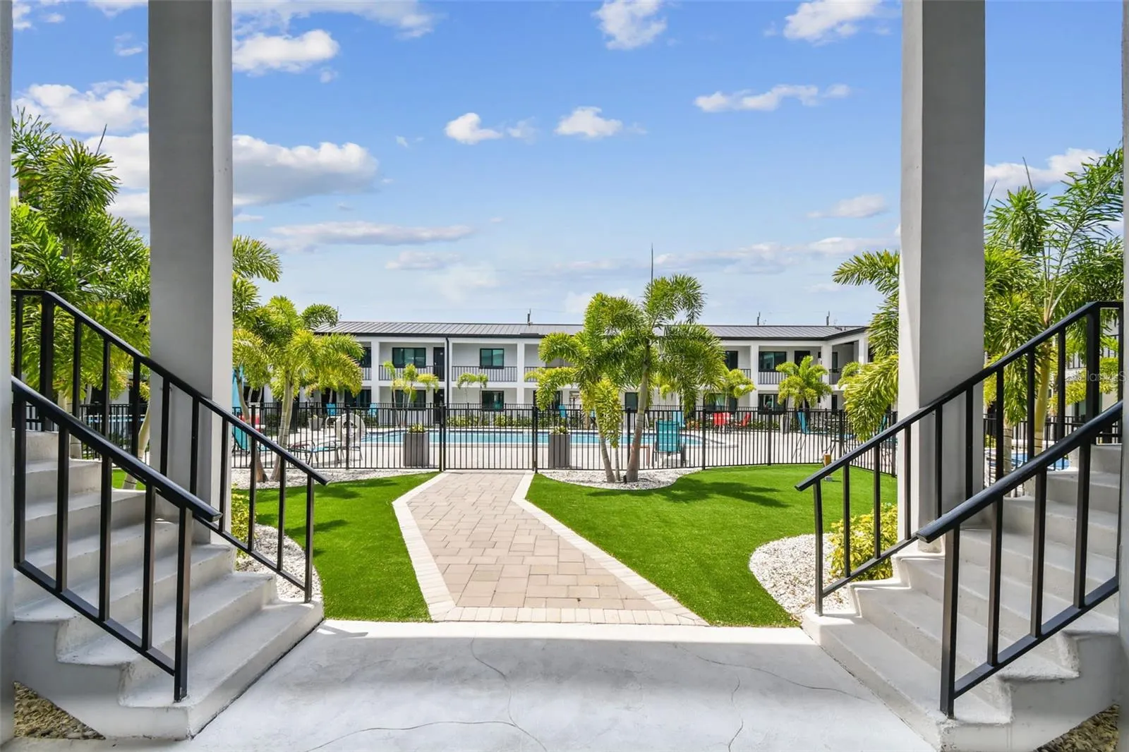 2942 W BAY DR #22, #22
