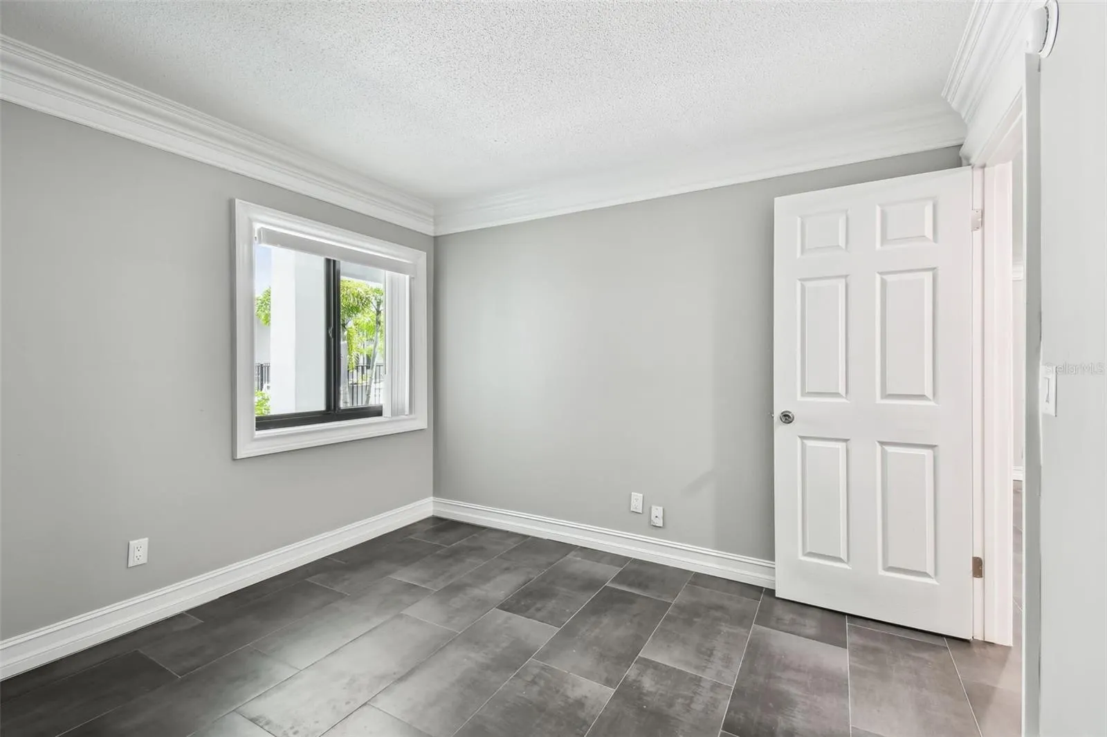 2942 W BAY DR #22, #22