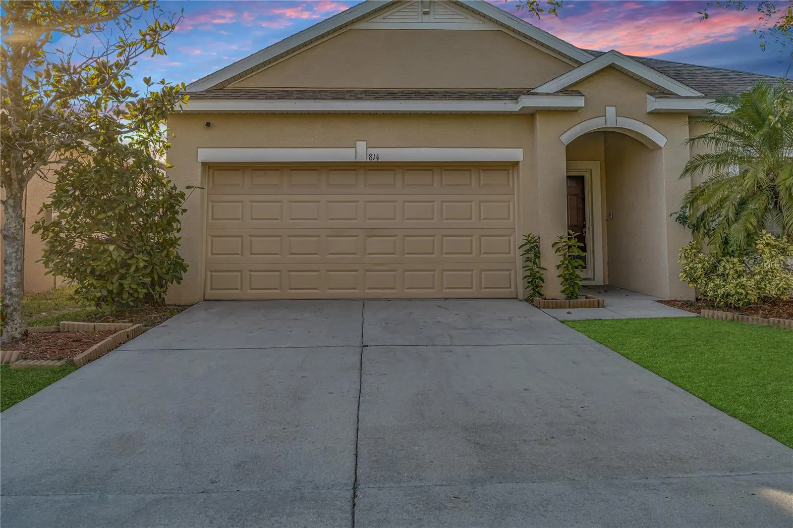814 FERN LEAF DR