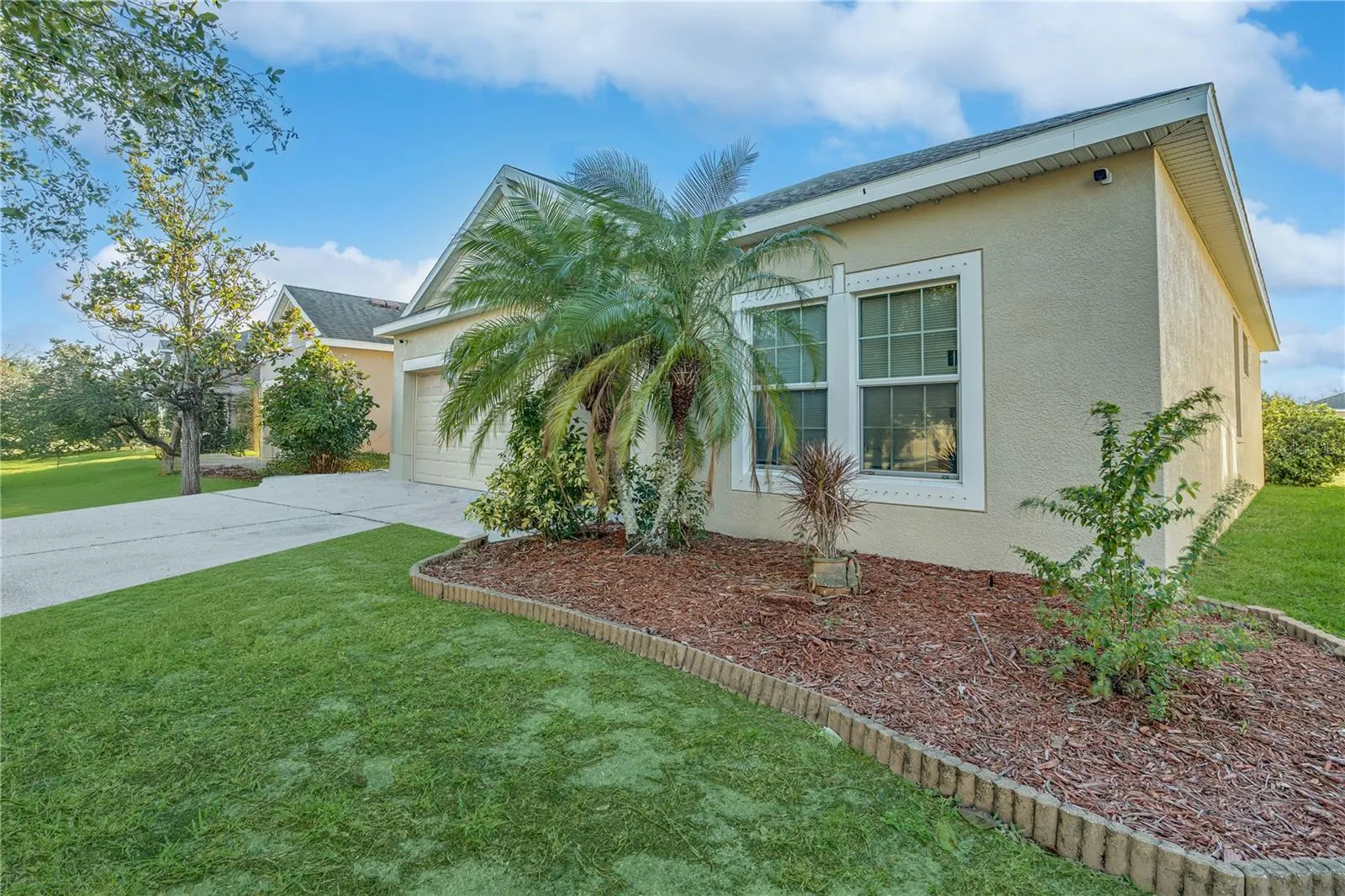 814 FERN LEAF DR