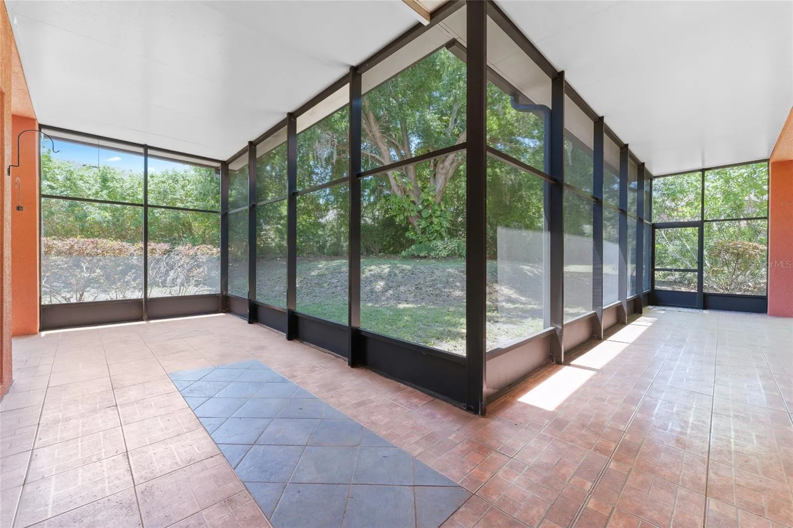 614 VINTAGE WAY