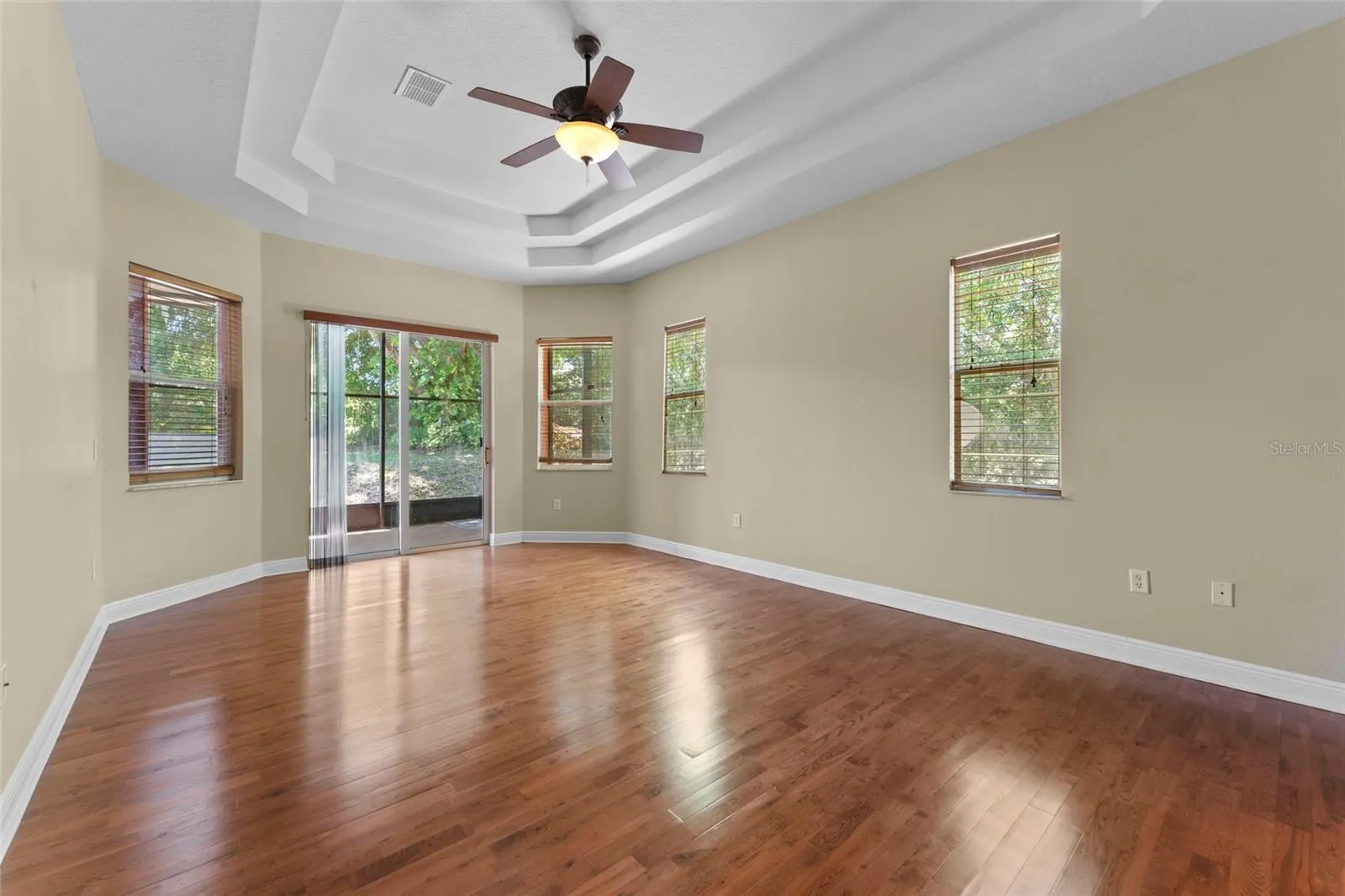 614 VINTAGE WAY