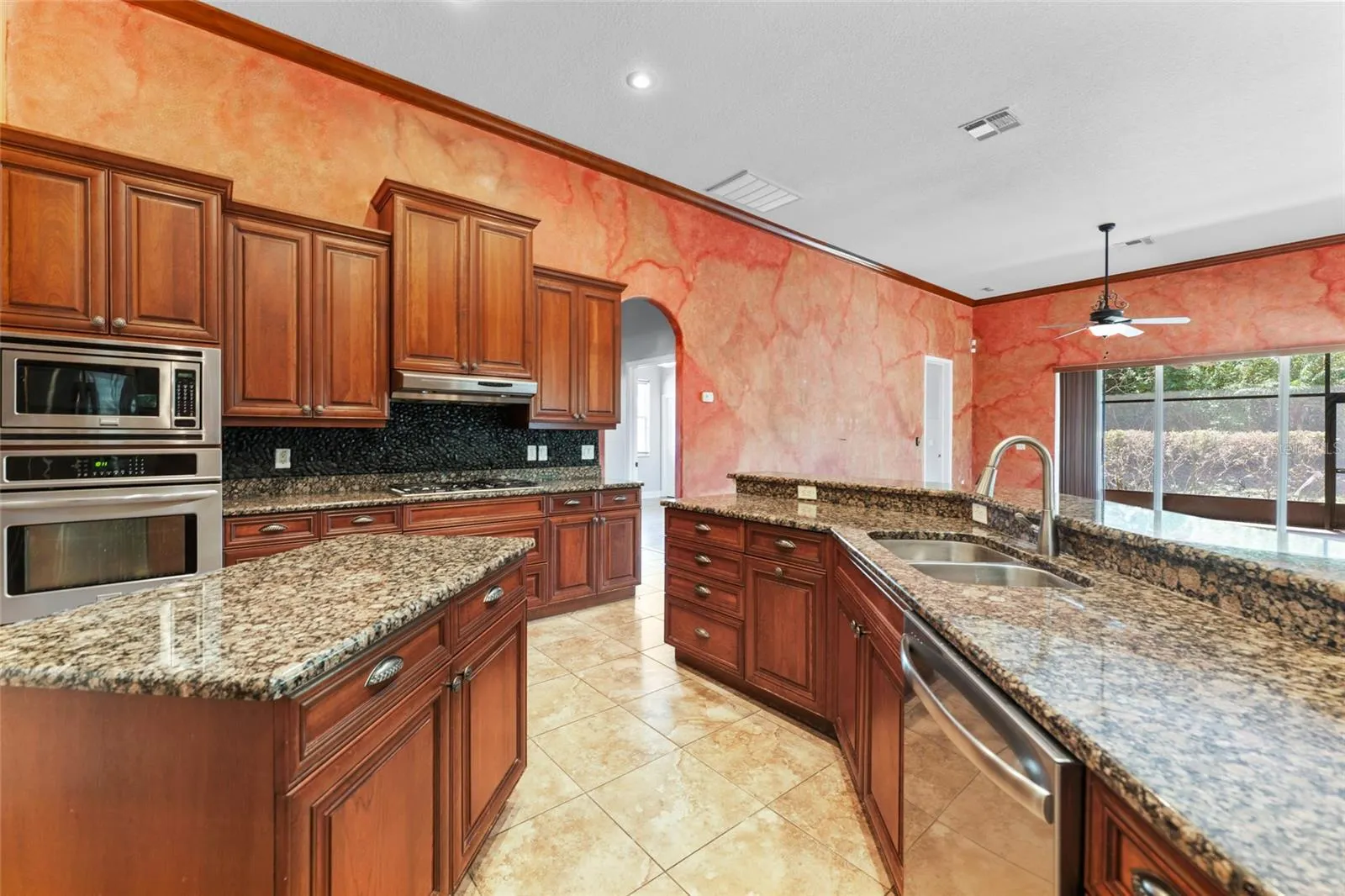 614 VINTAGE WAY