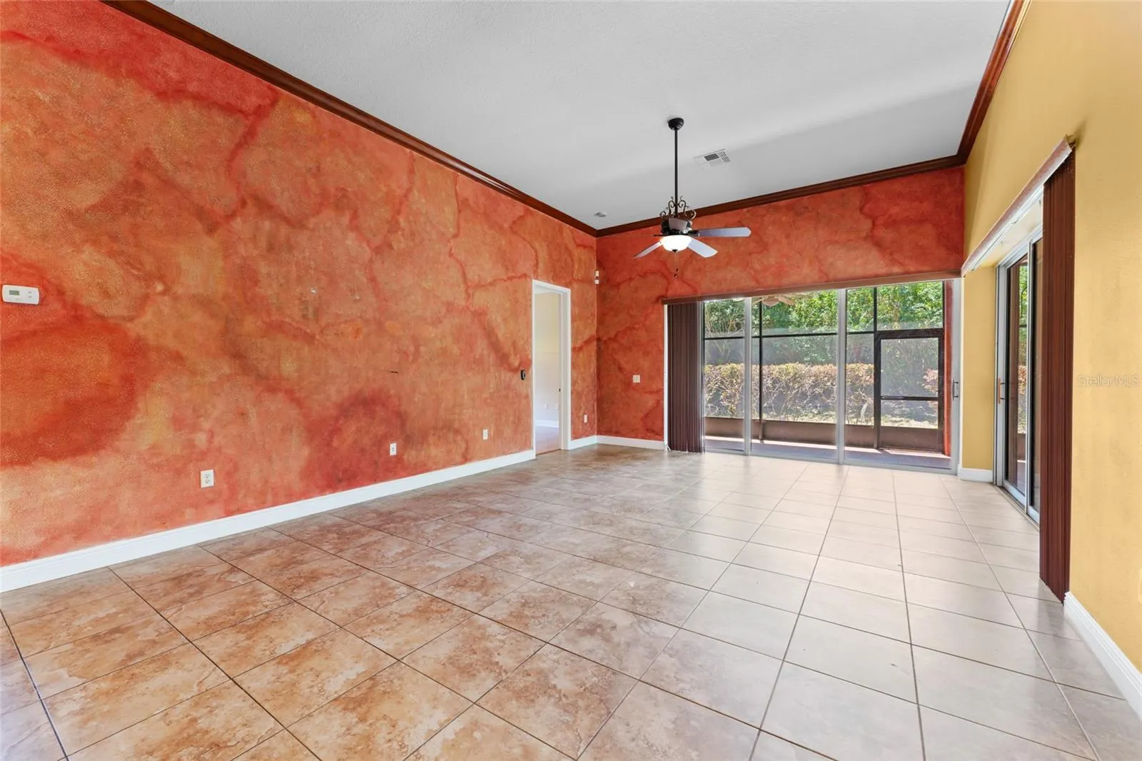 614 VINTAGE WAY