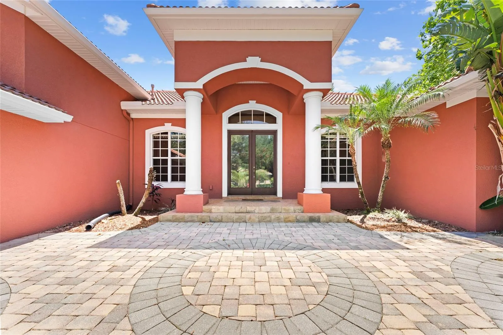 614 VINTAGE WAY