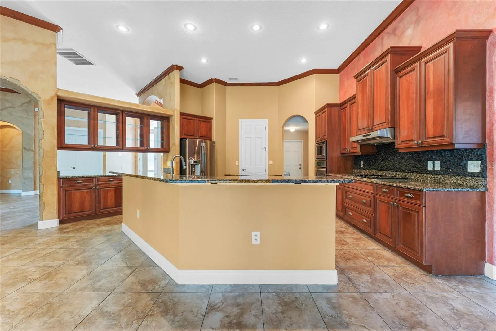 614 VINTAGE WAY