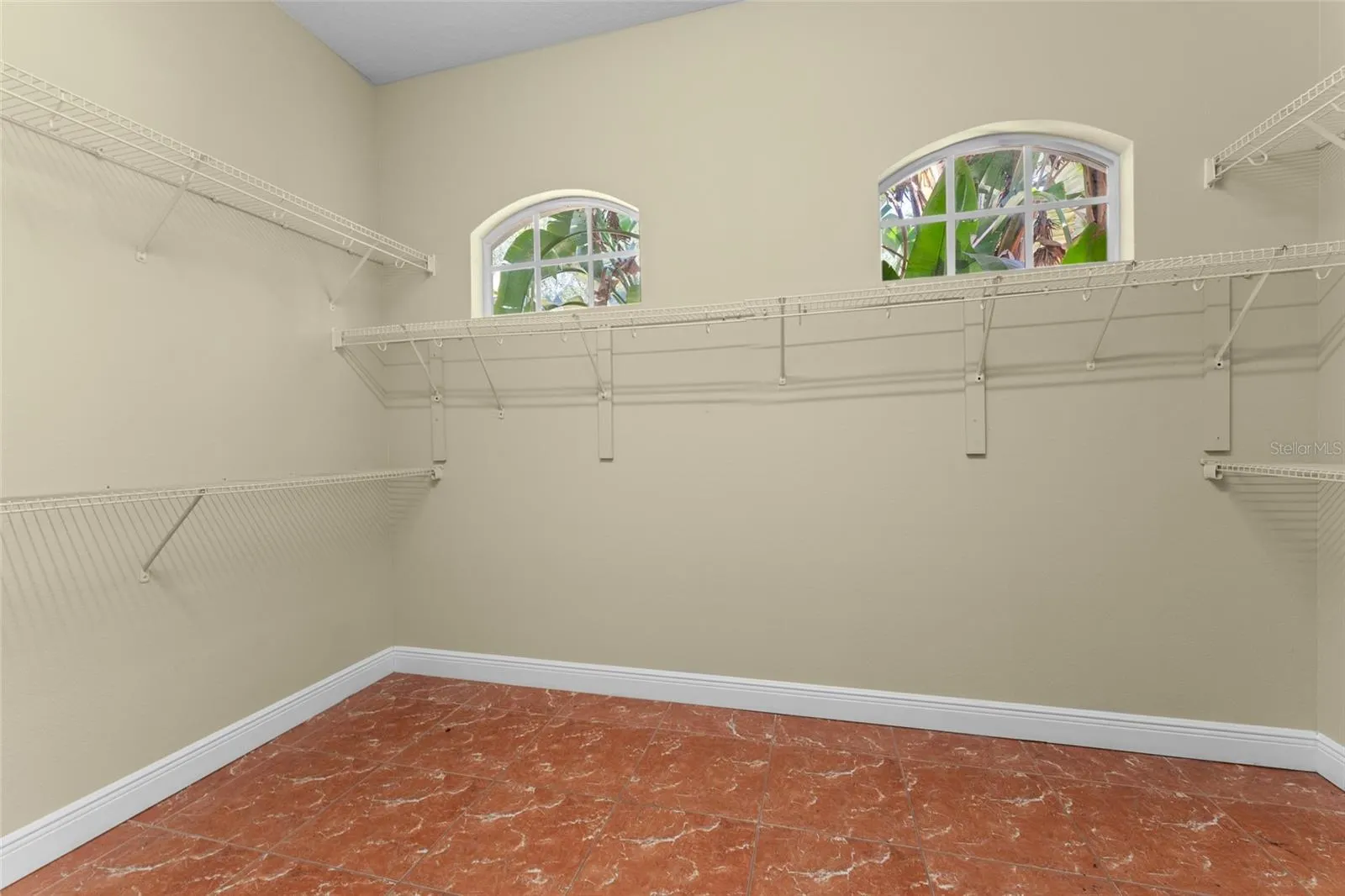 614 VINTAGE WAY