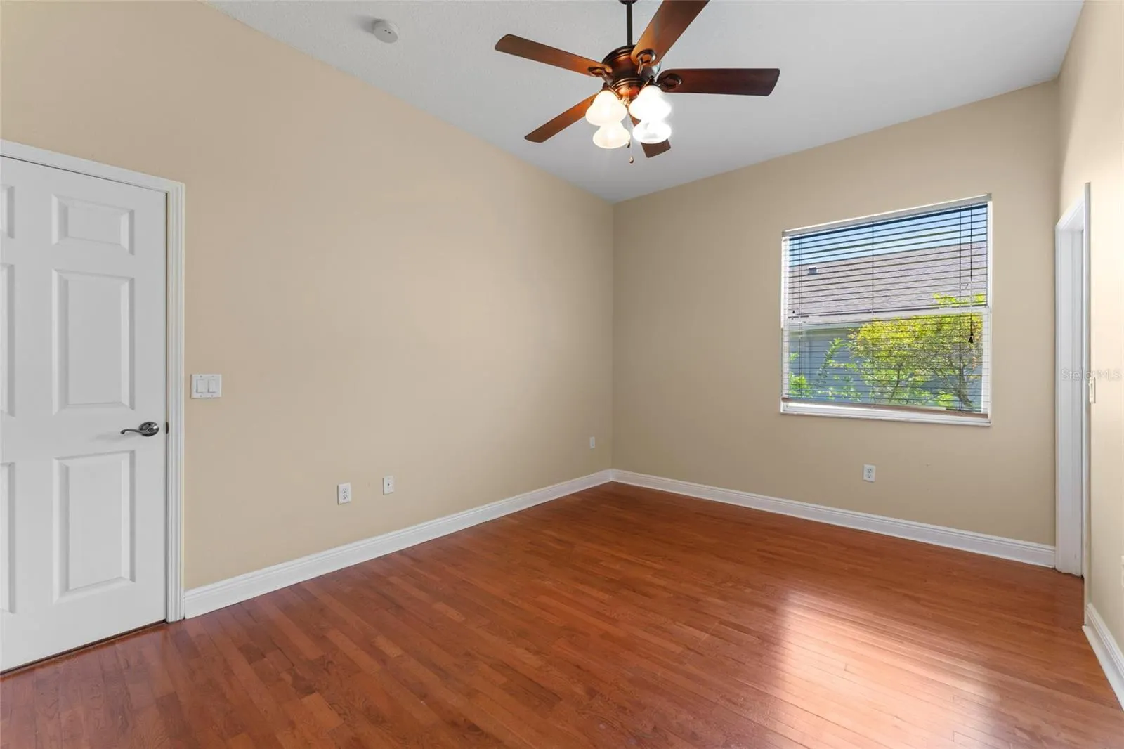614 VINTAGE WAY