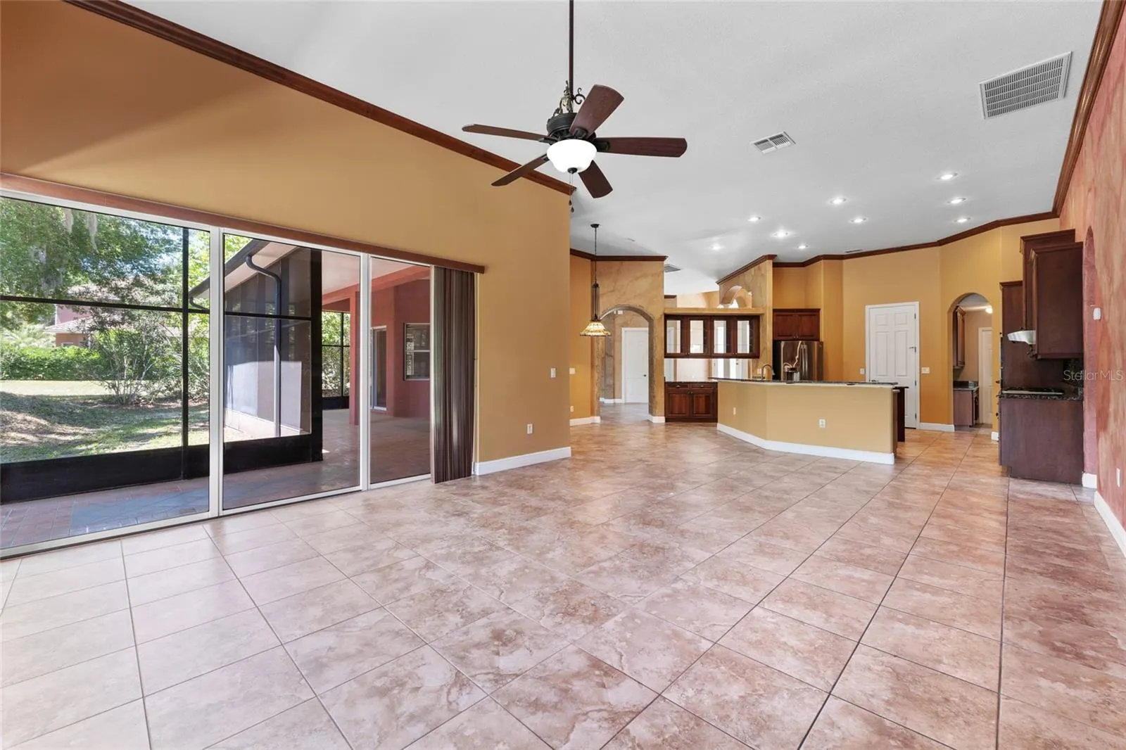 614 VINTAGE WAY