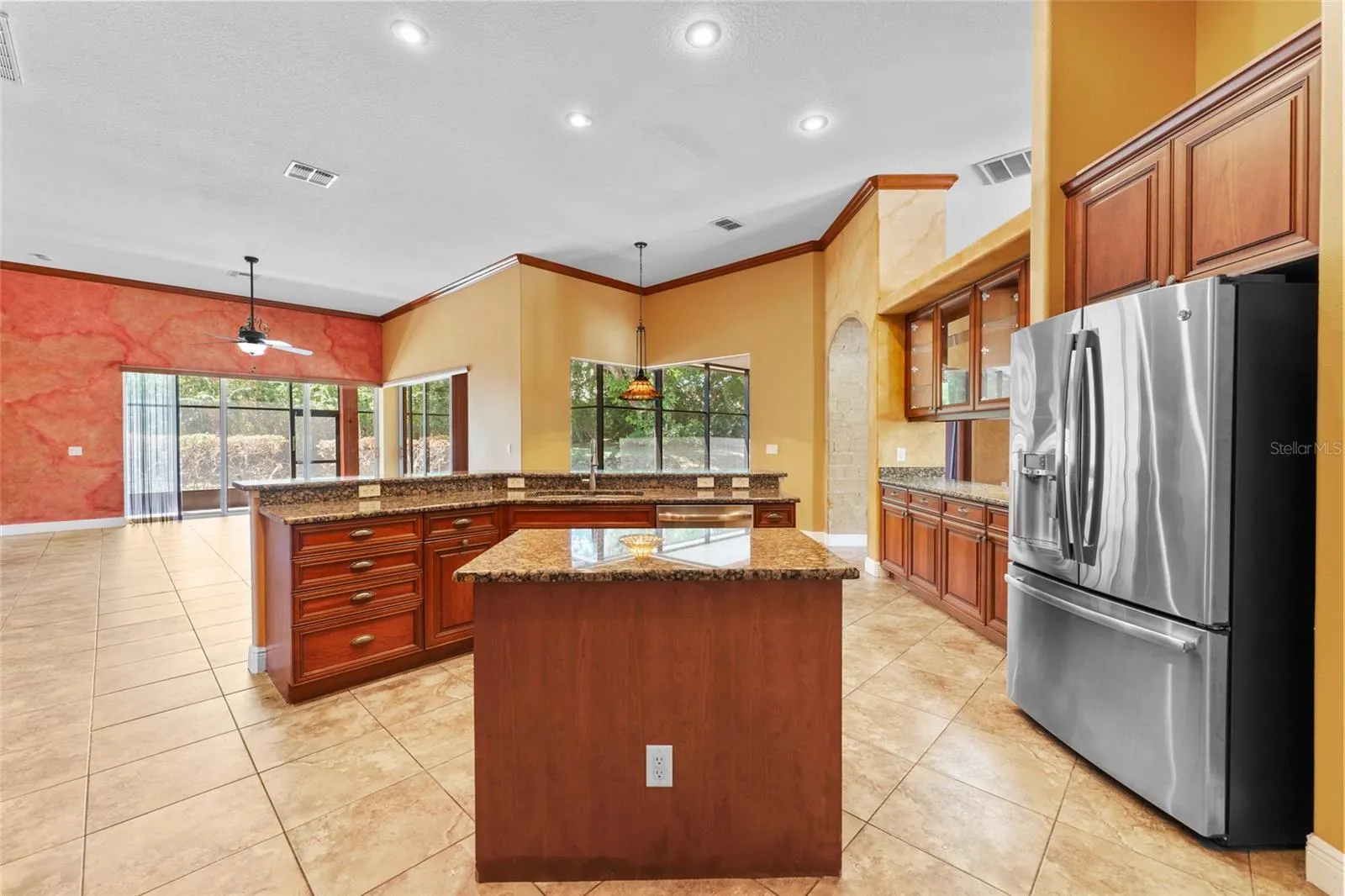 614 VINTAGE WAY