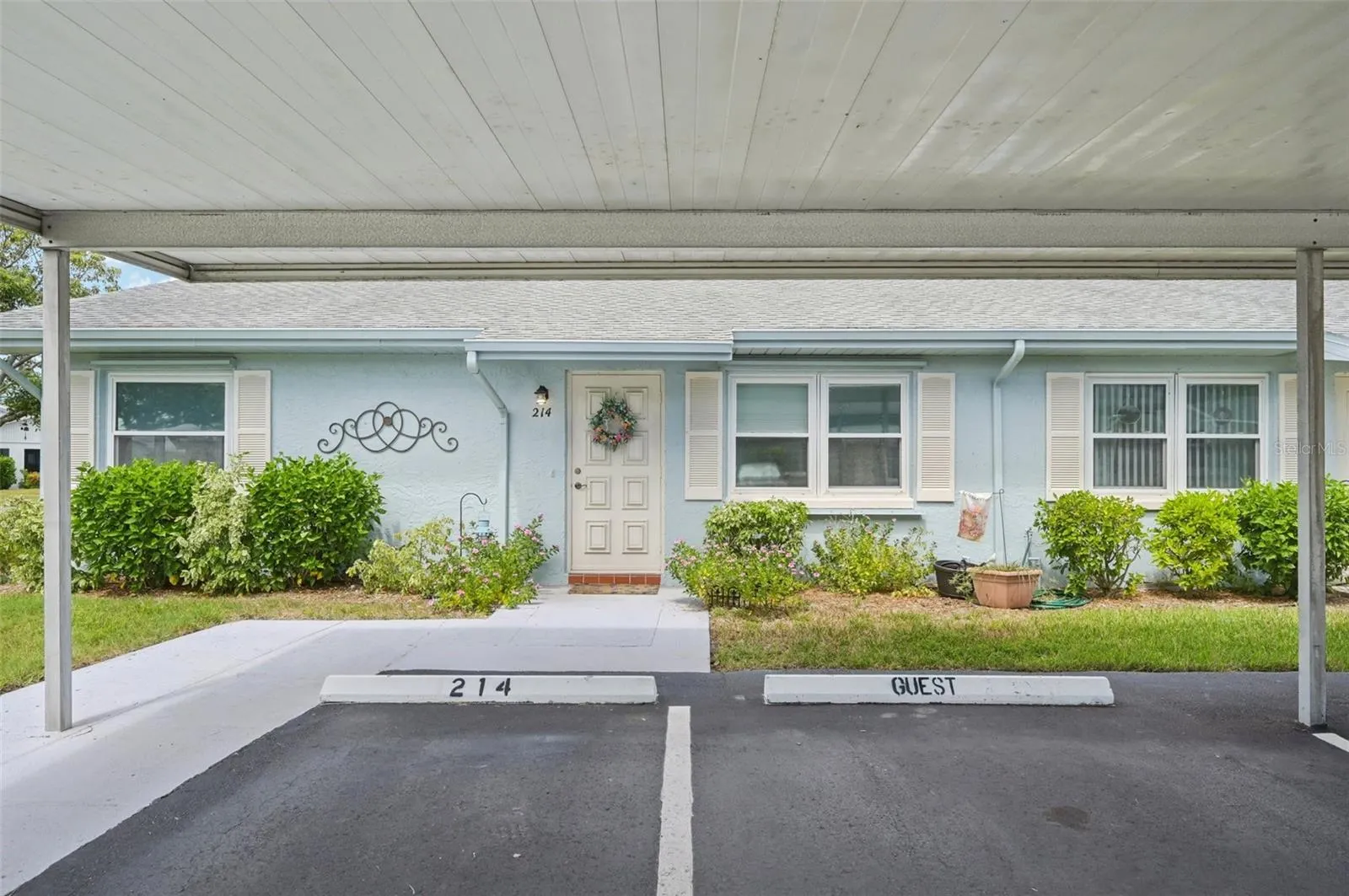 214 GLOUCESTER BLVD
