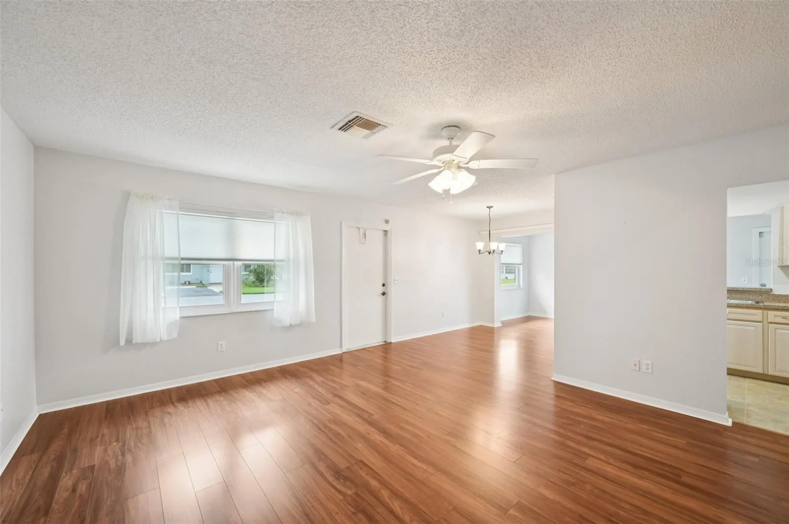 214 GLOUCESTER BLVD