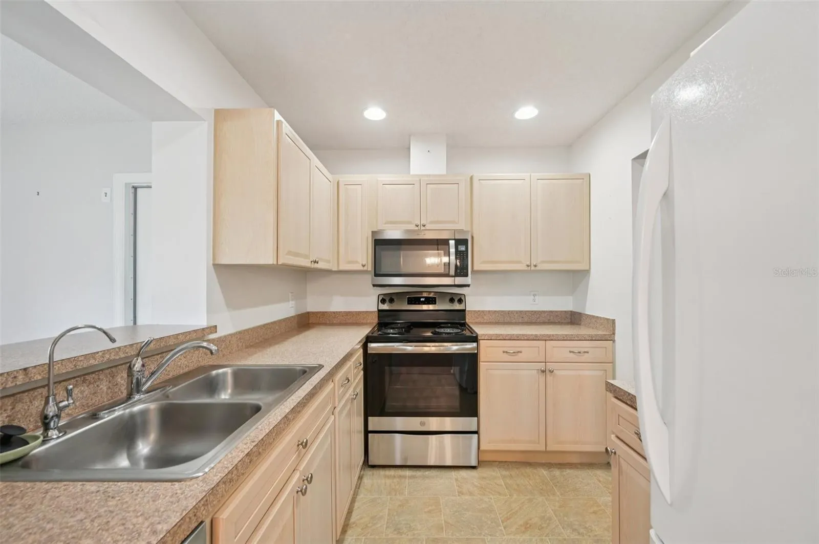 214 GLOUCESTER BLVD