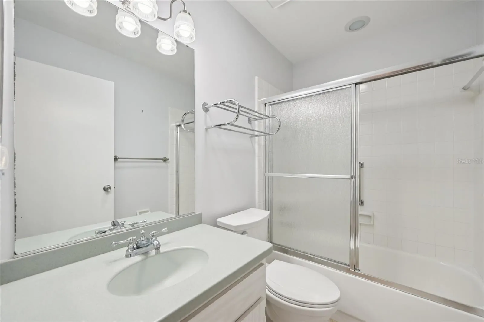 214 GLOUCESTER BLVD