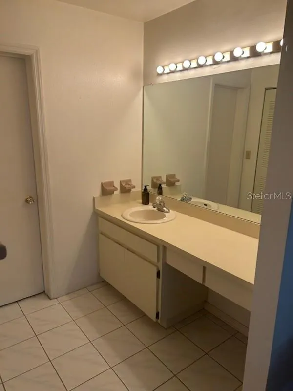 6932 STONES THROW CIR N #7204, #7204