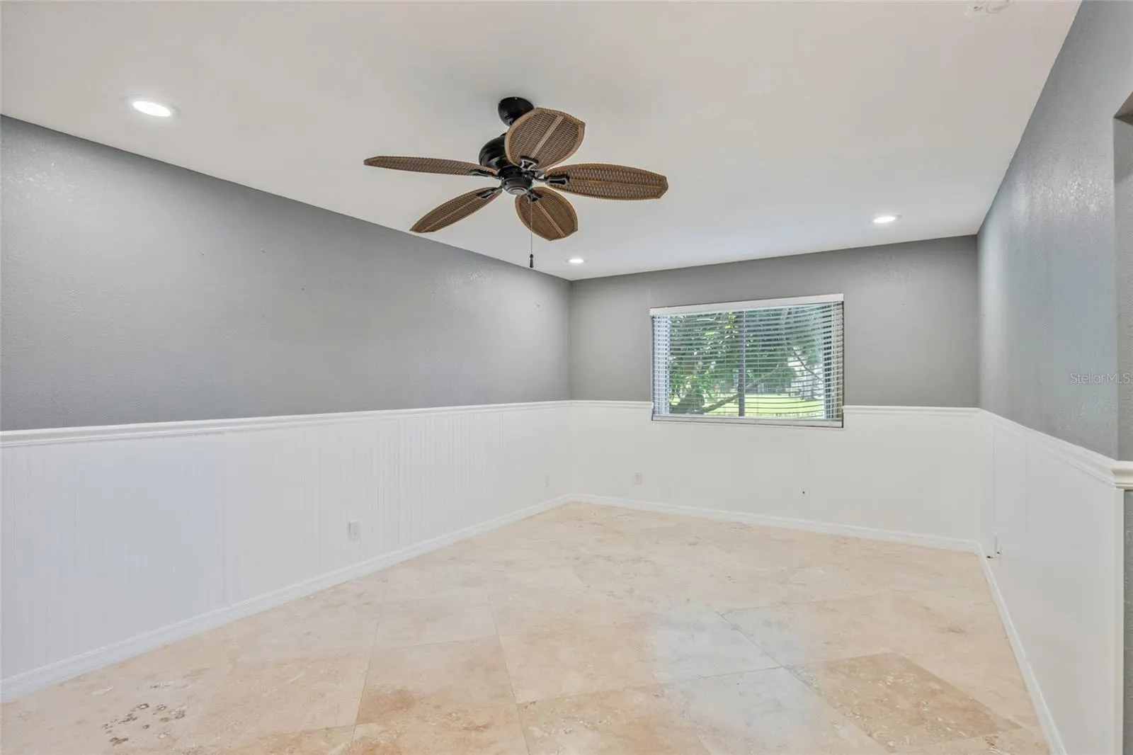 8764 BAYWOOD PARK DR