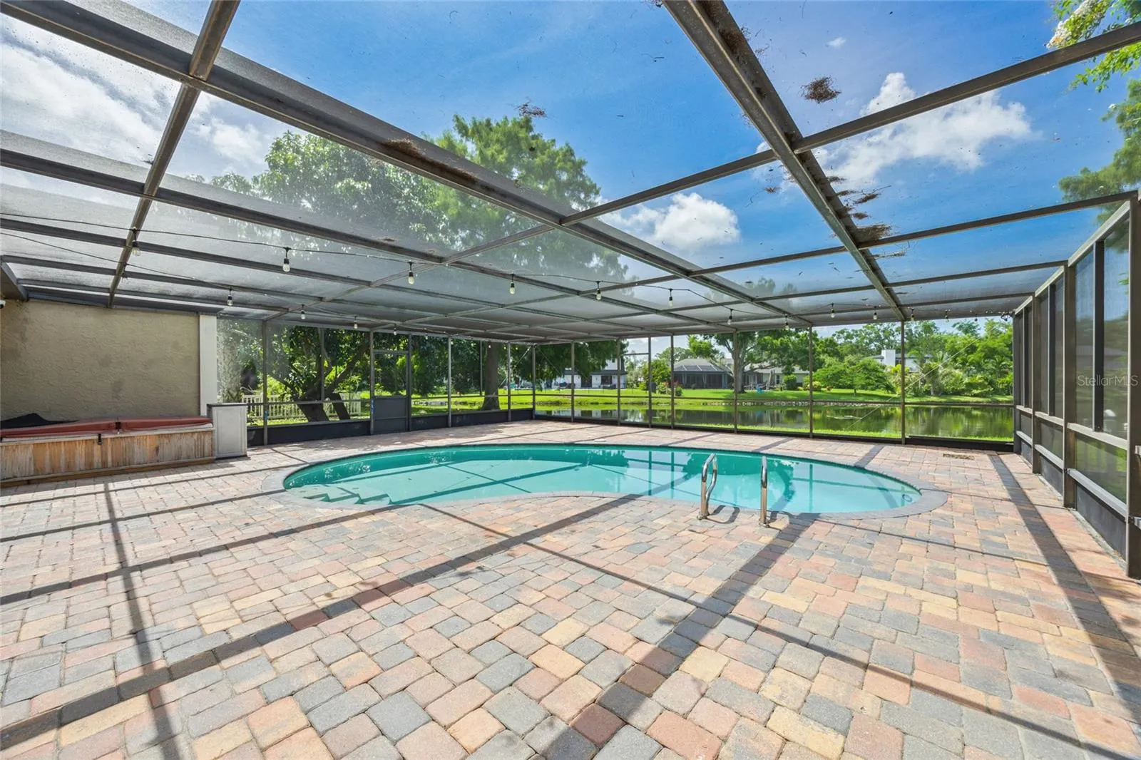 8764 BAYWOOD PARK DR
