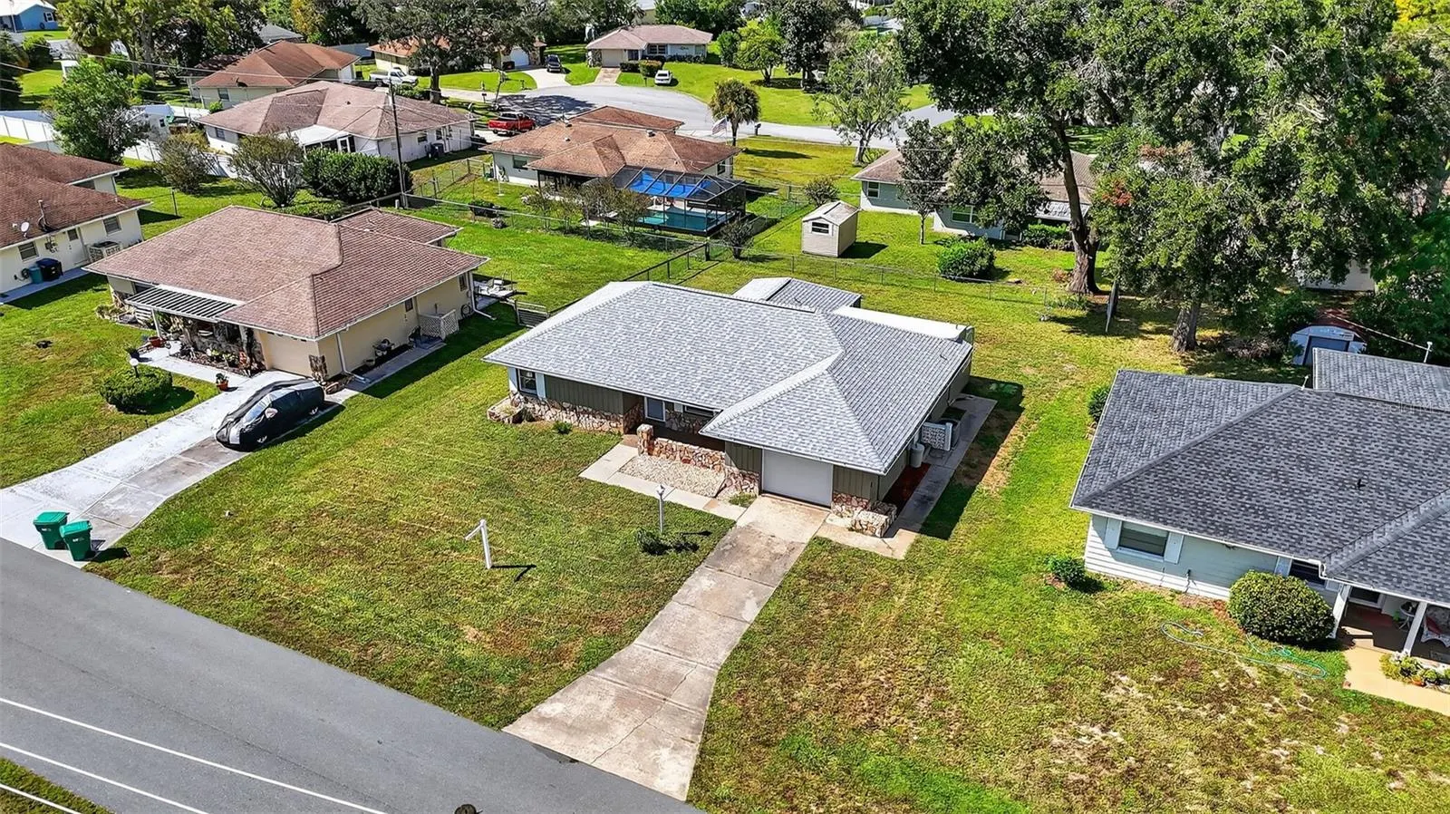 553 W BUTTONBUSH DR