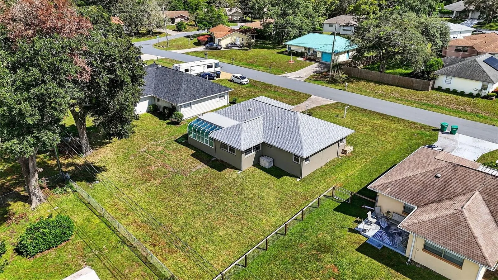 553 W BUTTONBUSH DR