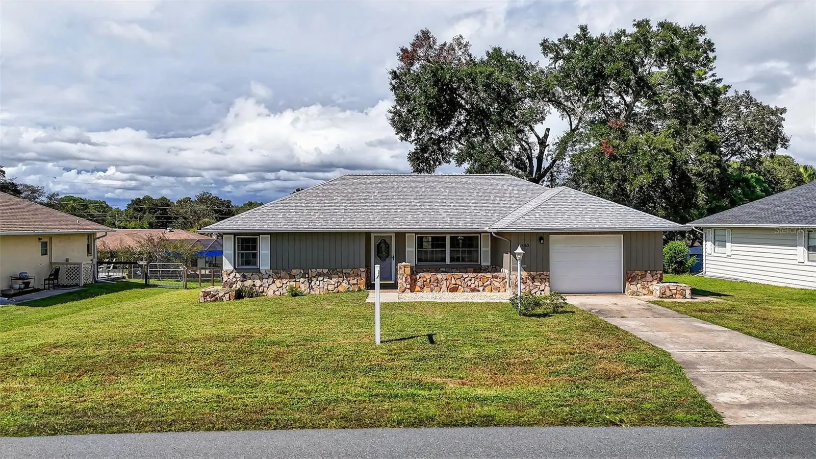 553 W BUTTONBUSH DR