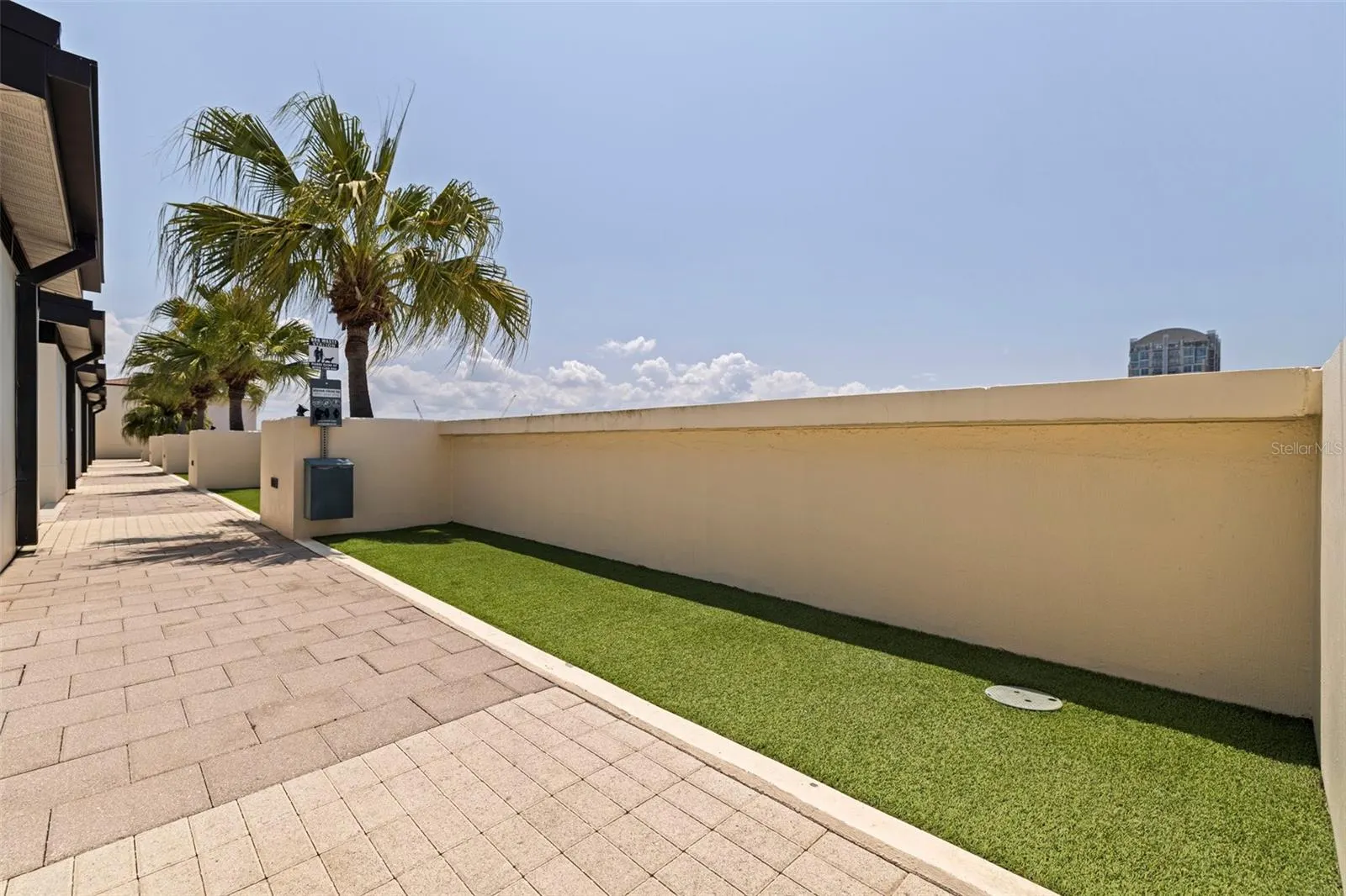 1208 E KENNEDY BLVD #831, #831