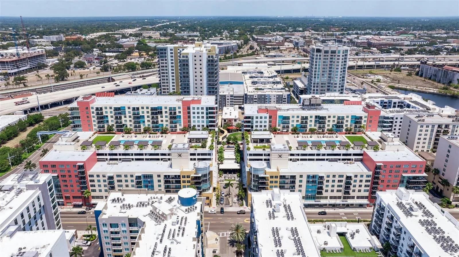1208 E KENNEDY BLVD #831, #831
