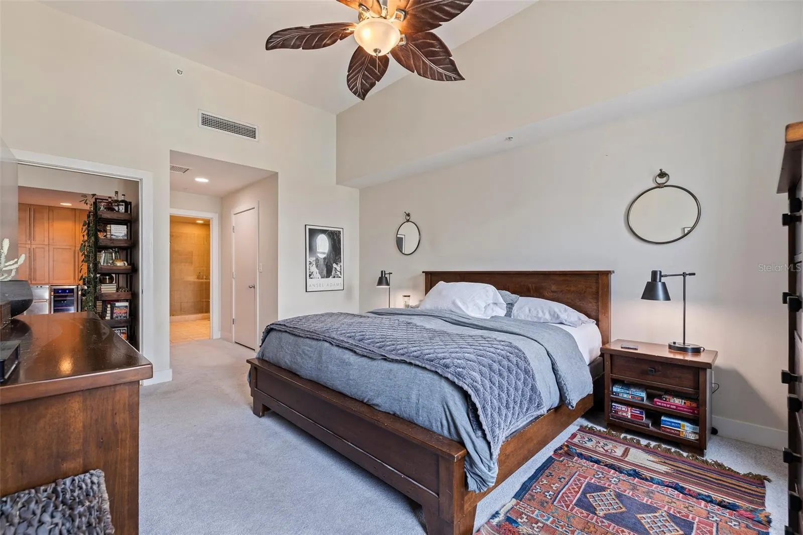 1208 E KENNEDY BLVD #831, #831