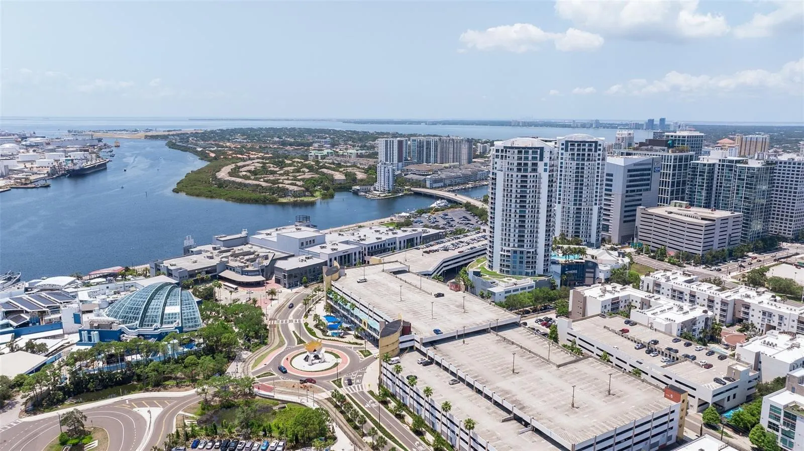 1208 E KENNEDY BLVD #831, #831