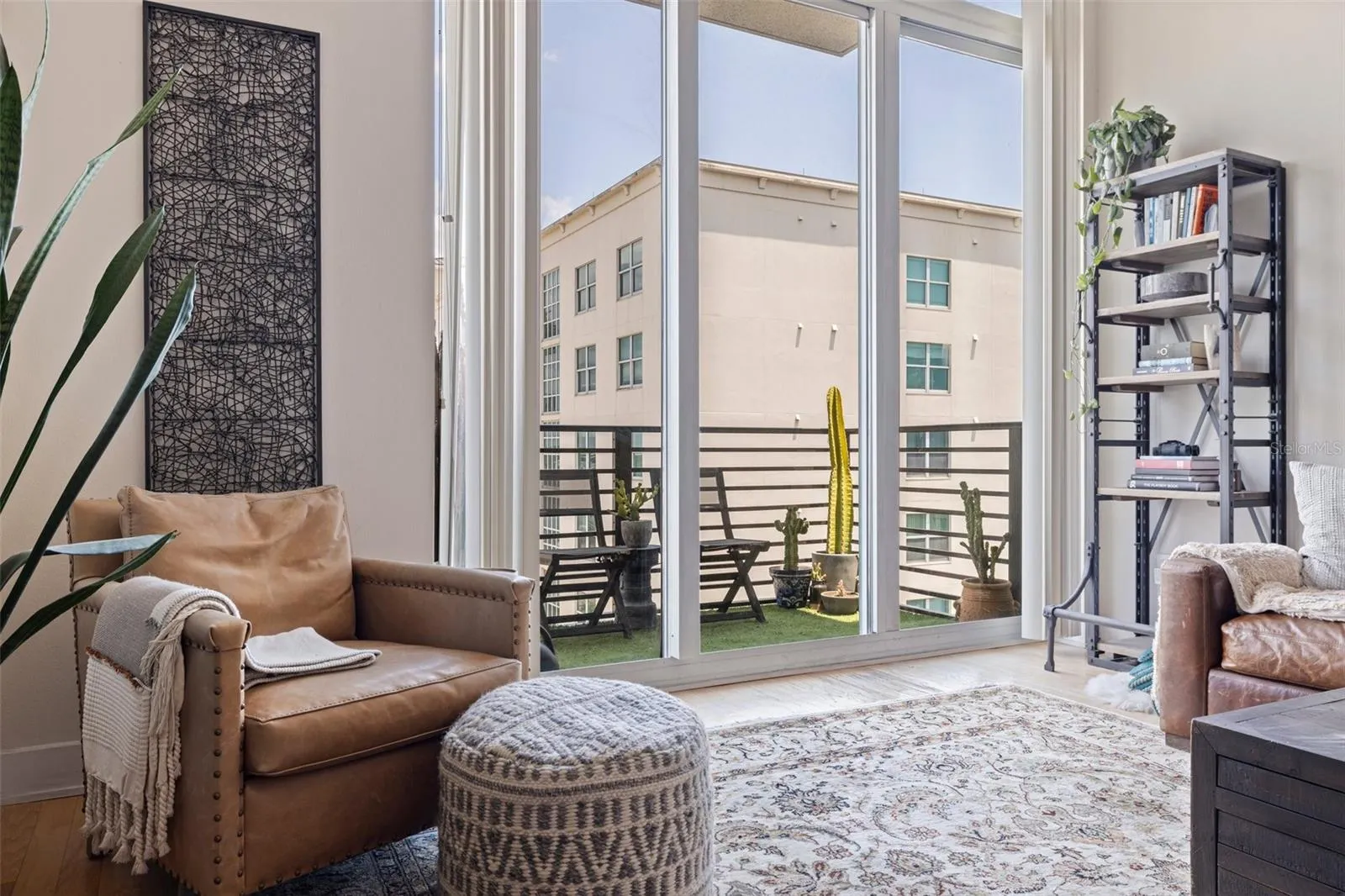 1208 E KENNEDY BLVD #831, #831