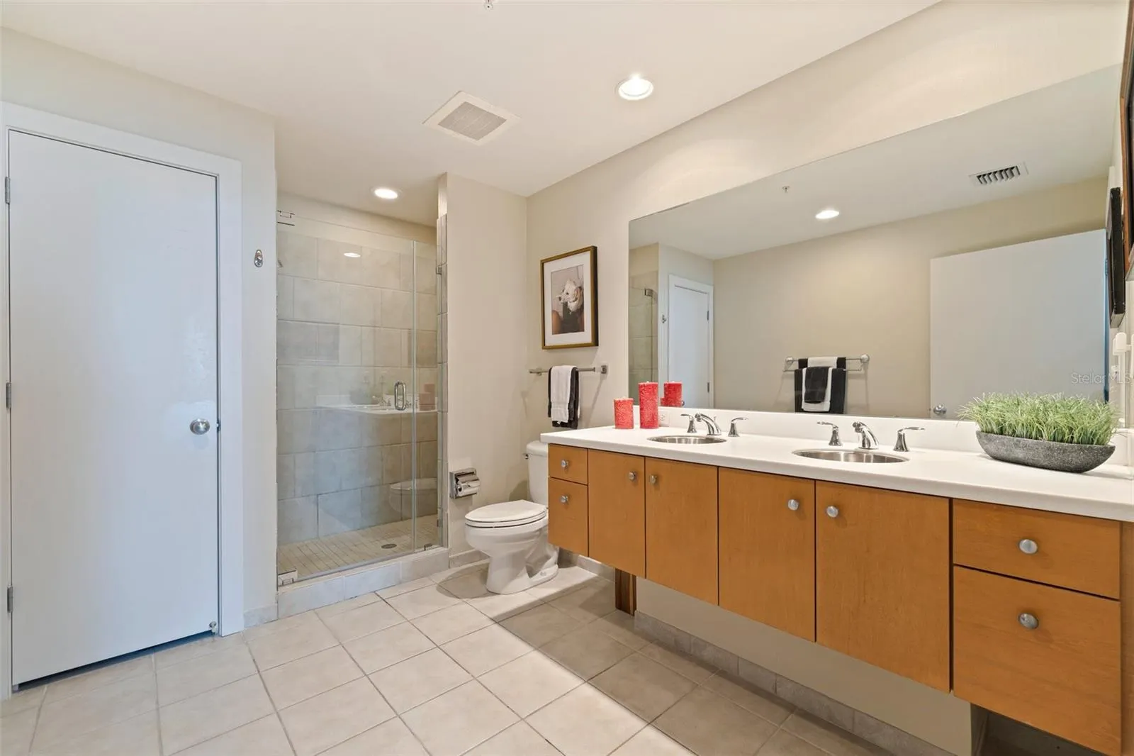 1208 E KENNEDY BLVD #831, #831