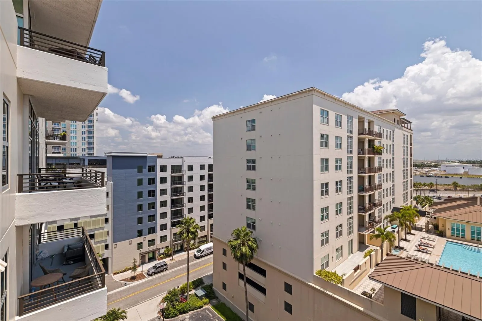 1208 E KENNEDY BLVD #831, #831