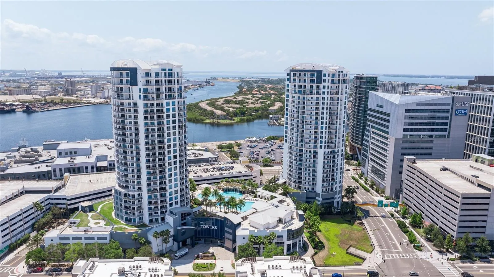 1208 E KENNEDY BLVD #831, #831