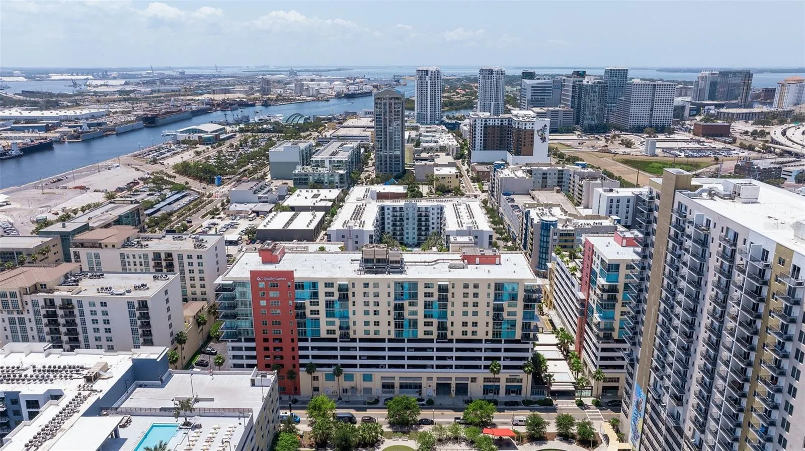 1208 E KENNEDY BLVD #831, #831