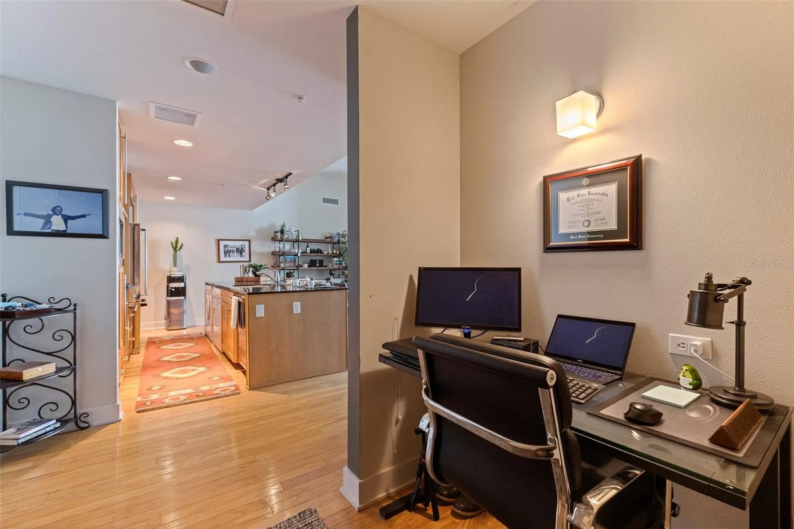 1208 E KENNEDY BLVD #831, #831