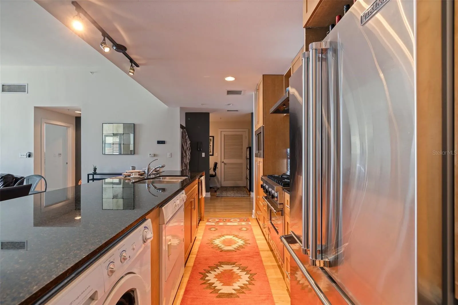 1208 E KENNEDY BLVD #831, #831