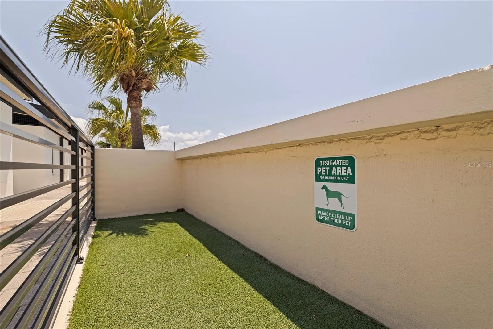 1208 E KENNEDY BLVD #831, #831