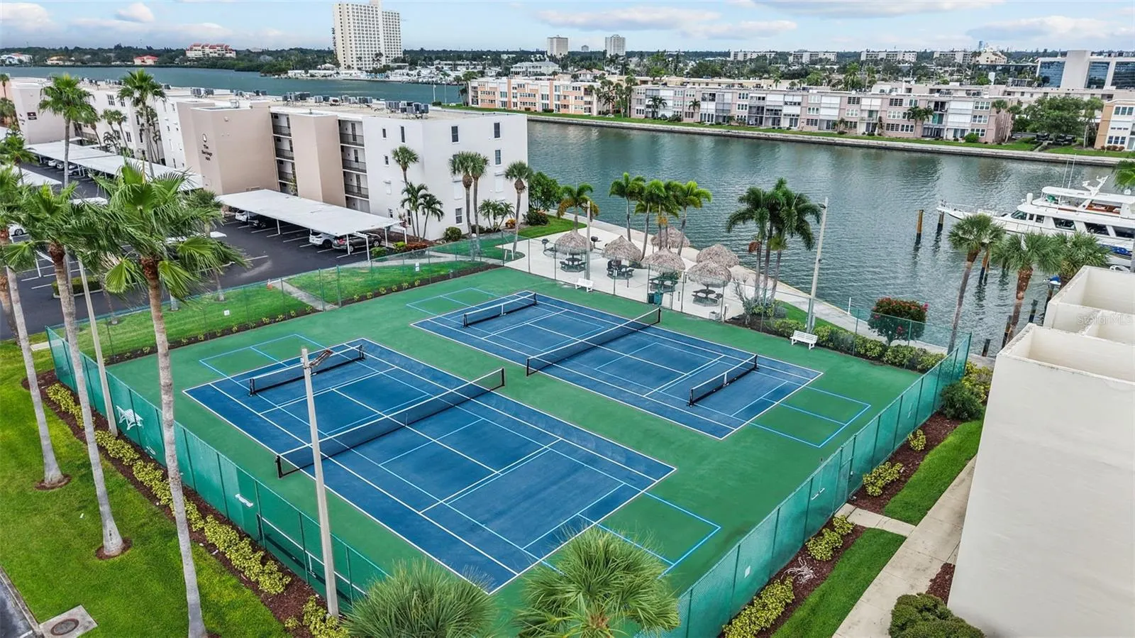 7400 SUN ISLAND DR S #412, #412