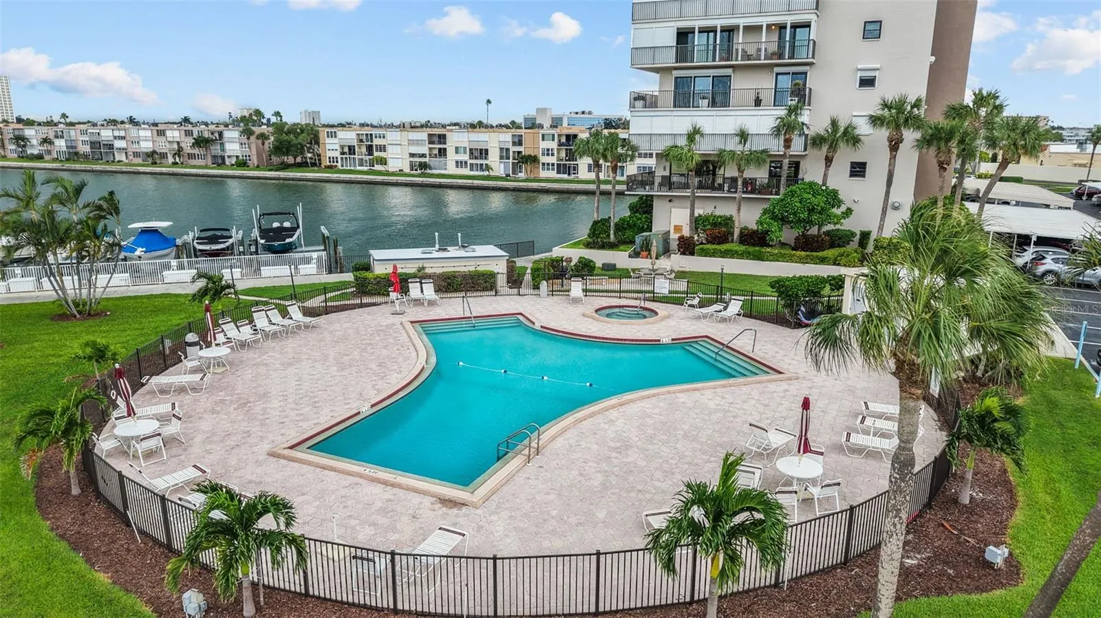 7400 SUN ISLAND DR S #412, #412