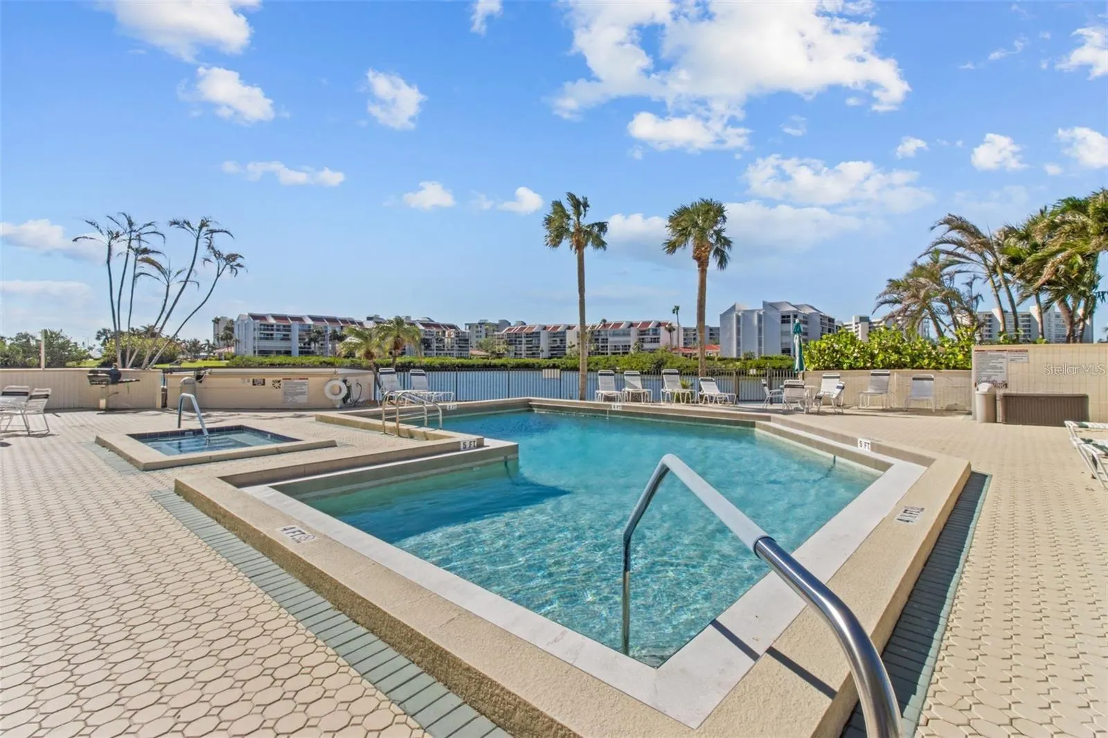7400 SUN ISLAND DR S #412, #412