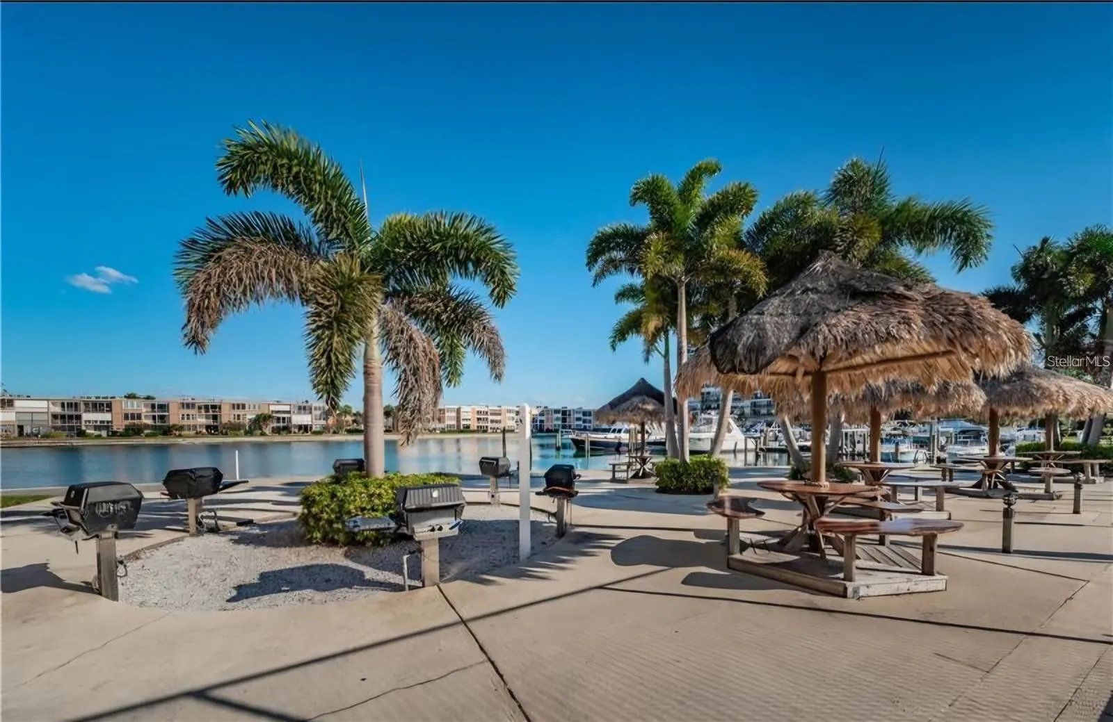 7400 SUN ISLAND DR S #412, #412