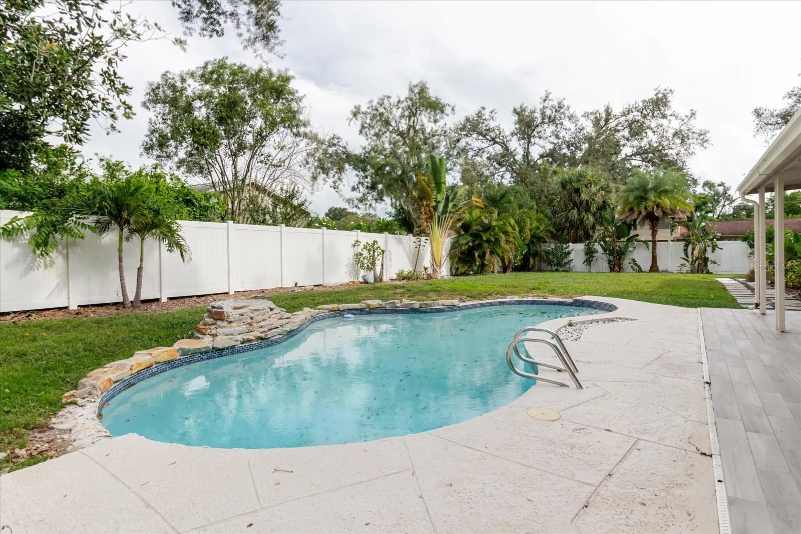 1111 BRYAN RD