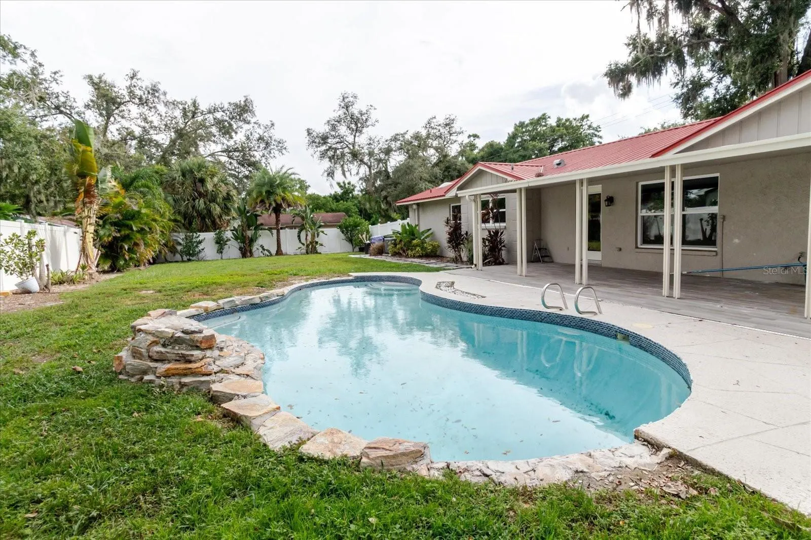 1111 BRYAN RD